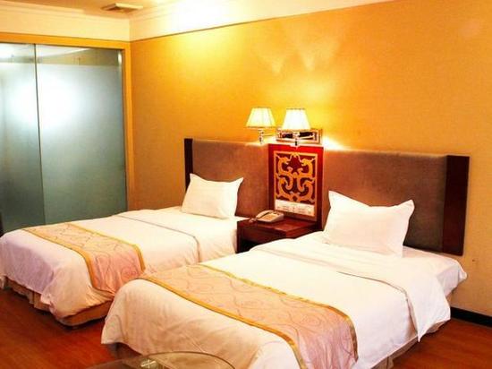 揭秘燕城监狱：厅官犯在此服刑住双人间